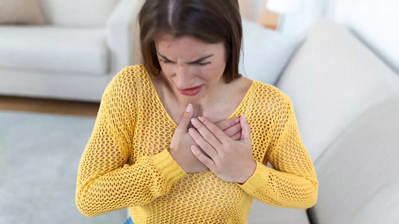 Heart Attack Chronicles: Illuminating Signs and Strategies for Swift Intervention