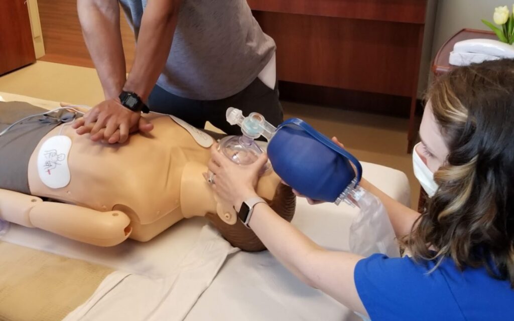 Benefits of BLS Courses for Healthcare Providers in Colorado