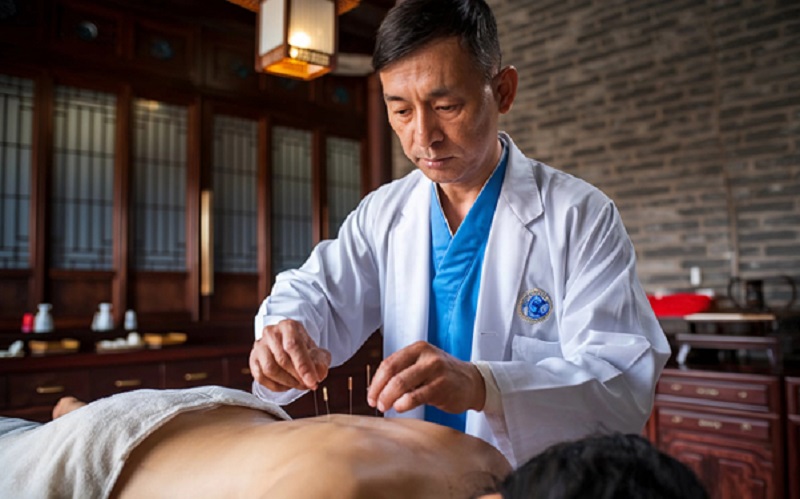 Can TCM Help With Skin Issues? What Singapore Clinics Say About Eczema Relief