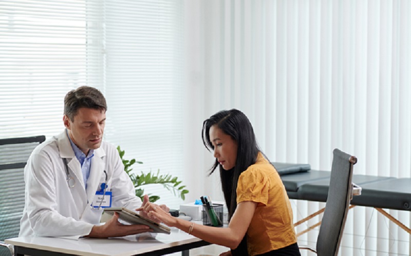 Do You Need a Plastic Surgeon or an Aesthetic Doctor for Rhinoplasty?